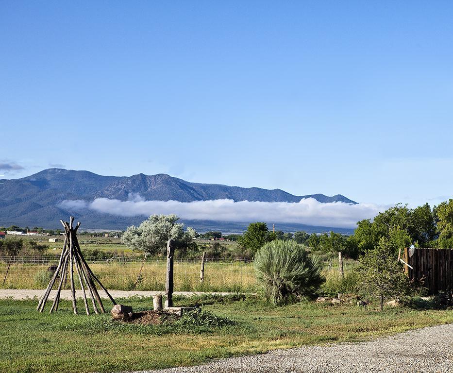 Casa Gallina - An Artisan Inn Таос Номер фото
